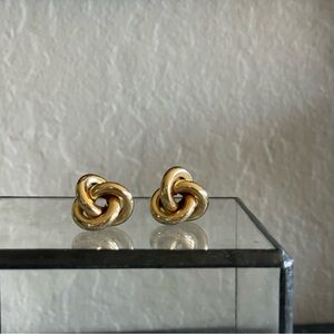 Gold knot earrings -vintage